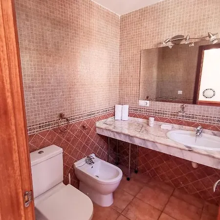 Дом отдыха Aeren House
